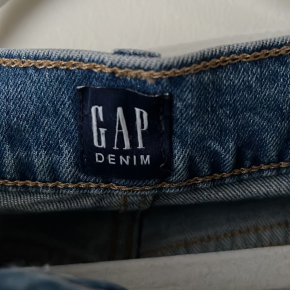 patch jeans from gap - Picture 3 of 3